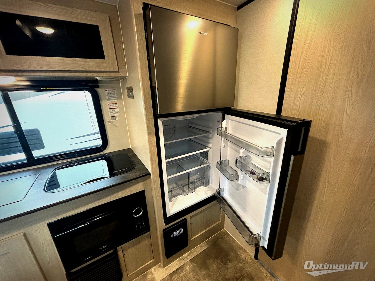2023 Coachmen Apex Nano 203RBK Photo 8