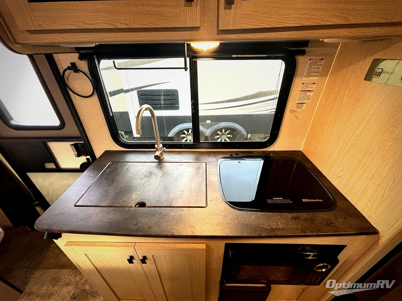 2023 Coachmen Apex Nano 203RBK Photo 9