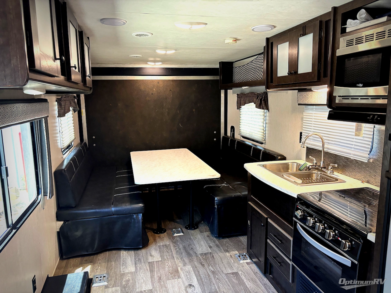 2020 Heartland Pioneer RG28 Photo 4