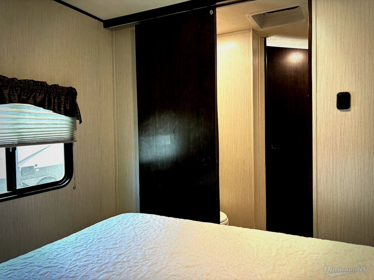 2020 Heartland Pioneer RG28 Photo 12