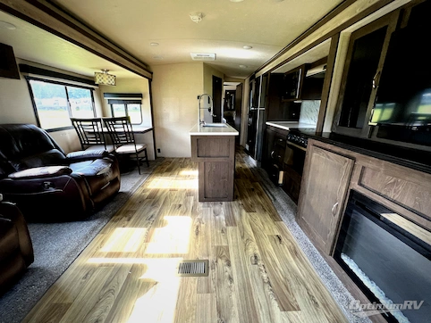 2018 Forest River Wildwood Heritage Glen 272RL RV Photo 2