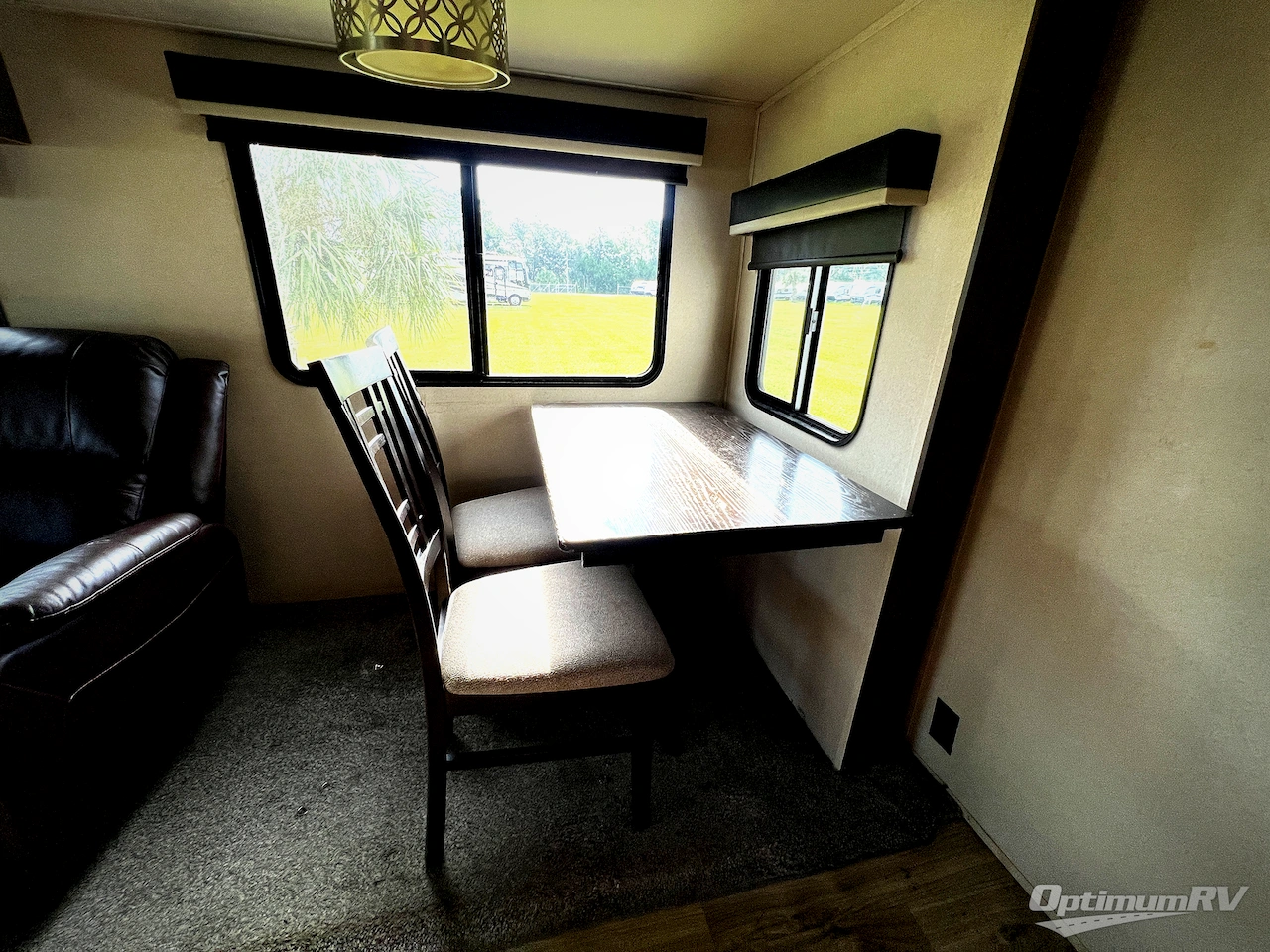 2018 Forest River Wildwood Heritage Glen 272RL Photo 6
