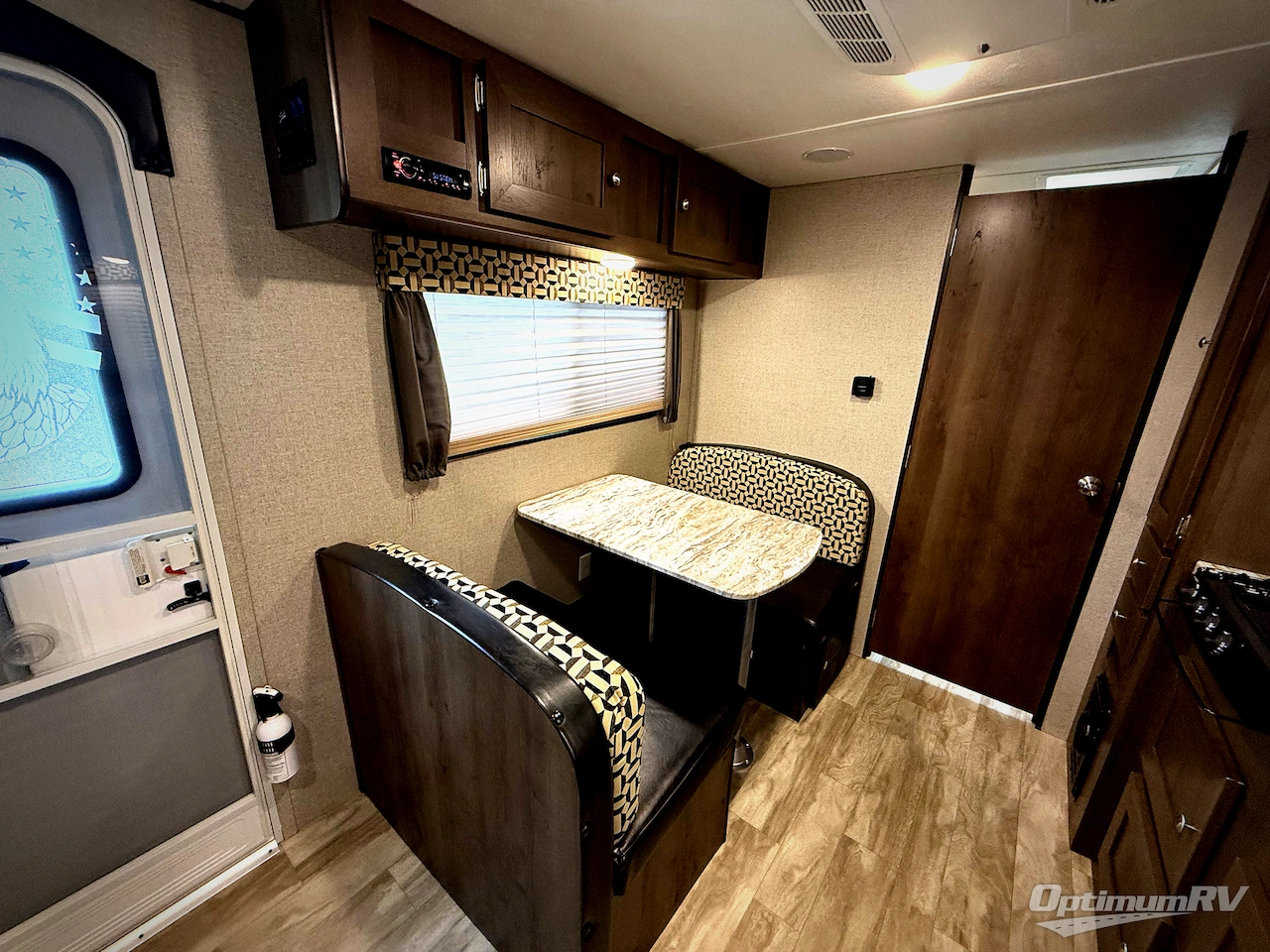 2019 Shasta Shasta 18FQ Photo 3