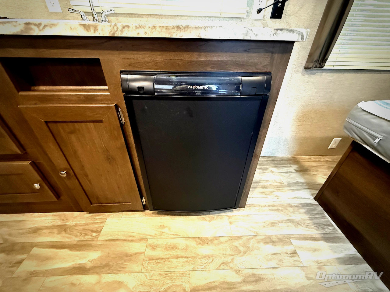 2019 Shasta Shasta 18FQ Photo 7