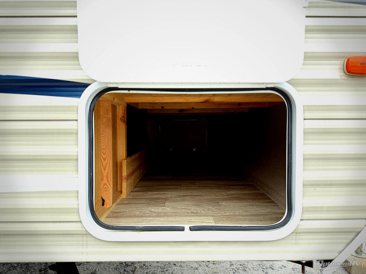 2019 Shasta Shasta 18FQ Photo 12