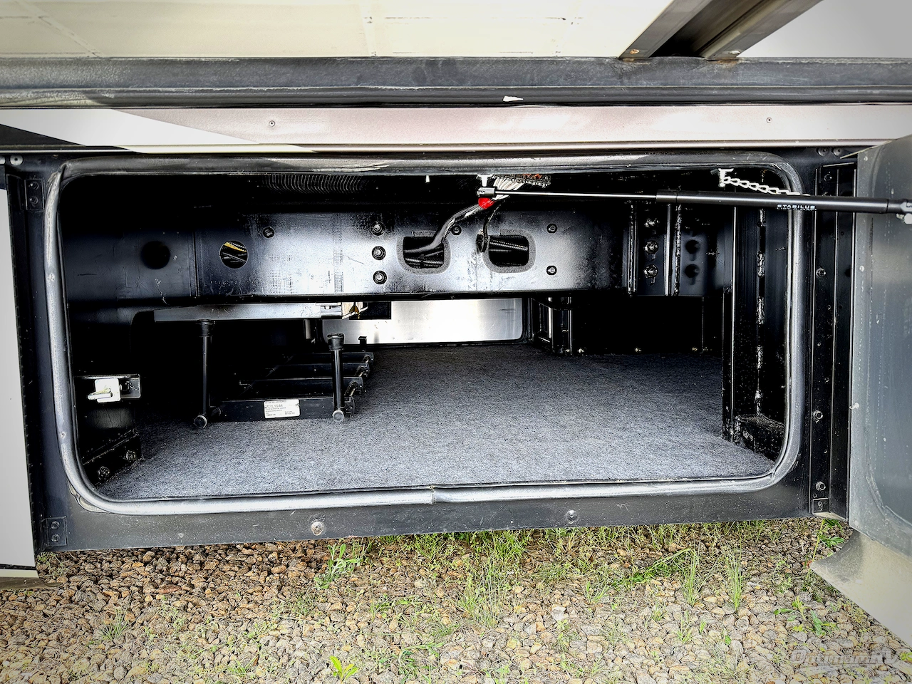 2013 Tiffin Allegro Breeze 32 BR Photo 25