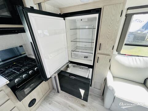 2025 East To West Alta 2375KRK RV Photo 3