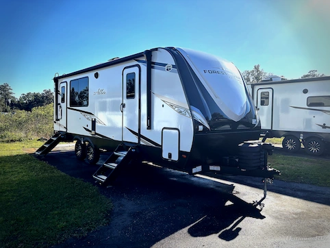 New 2025 East To West Alta 2375KRK Featured Photo