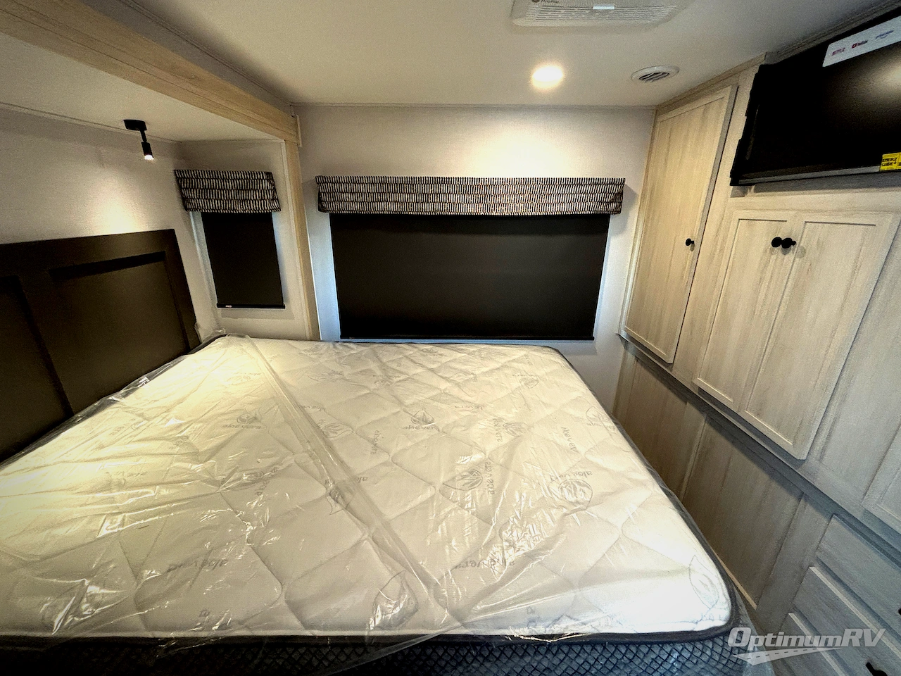 2027 Forest River Sunseeker 3010DS Photo 19