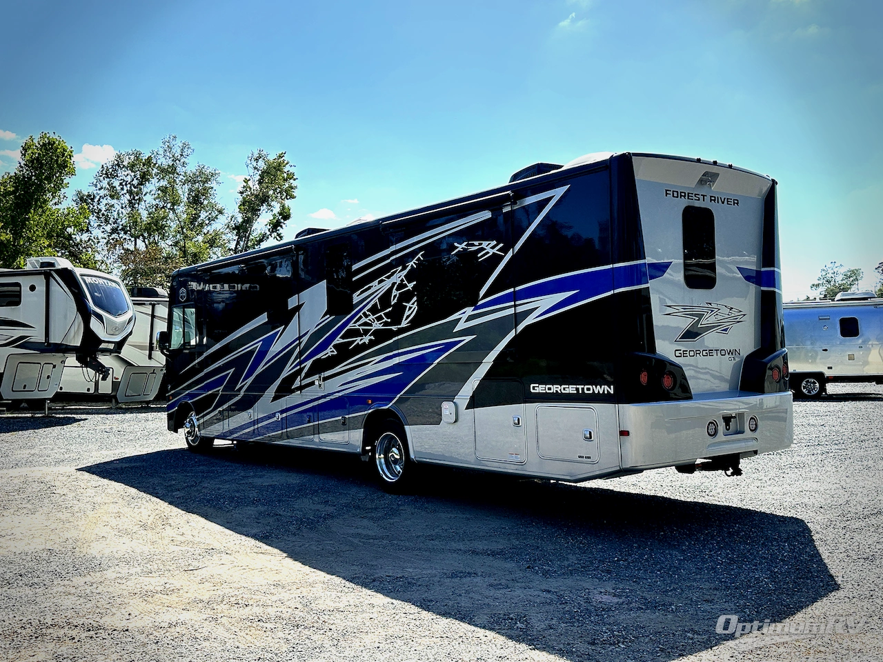 2025 Forest River Georgetown 5 Series 34H5 Photo 3