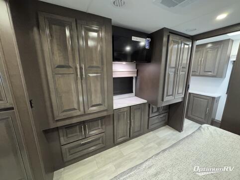 2025 Forest River Georgetown 5 Series 34H5 RV Photo 4