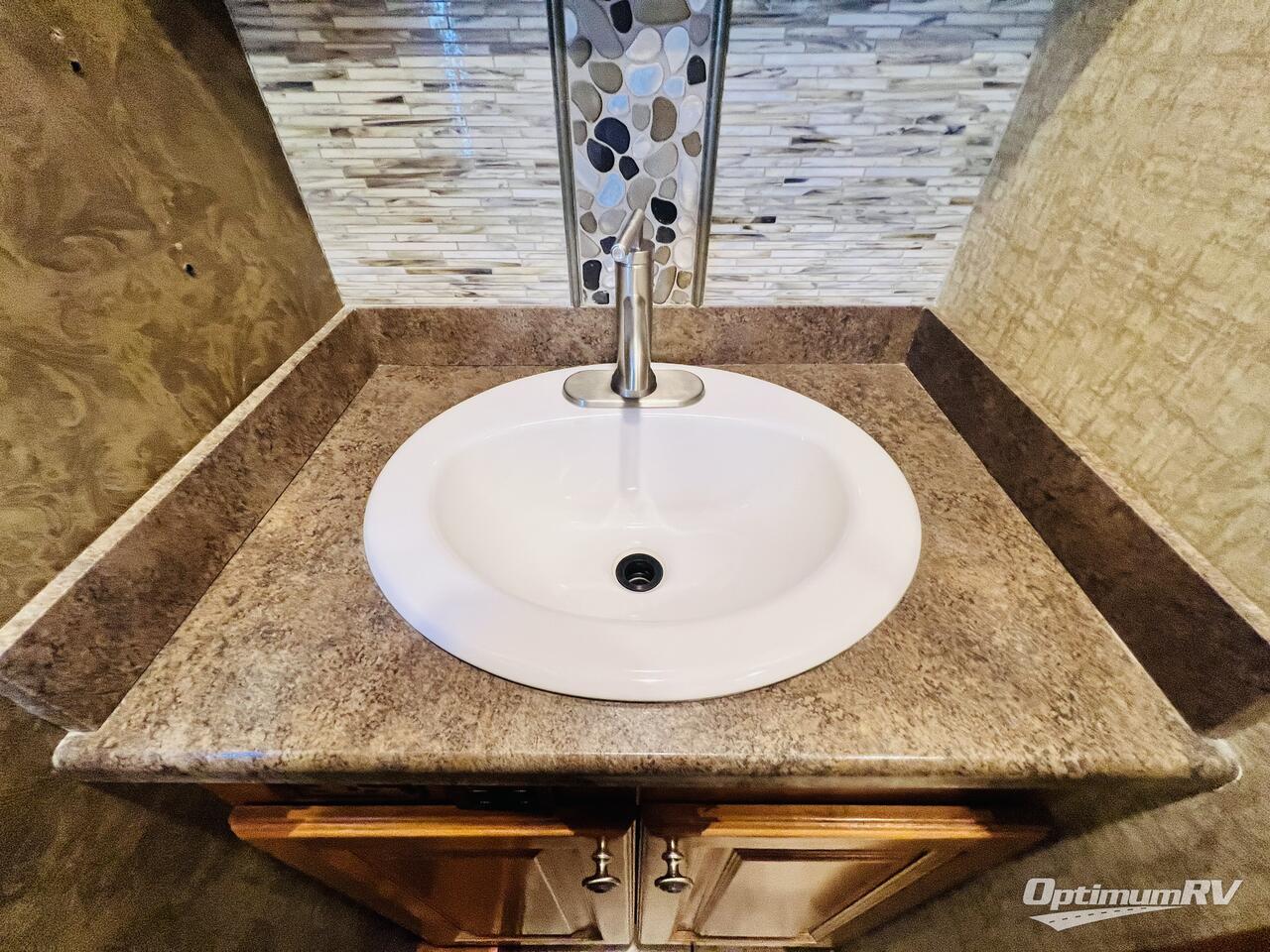 2015 Tiffin Allegro 34 TGA Photo 23