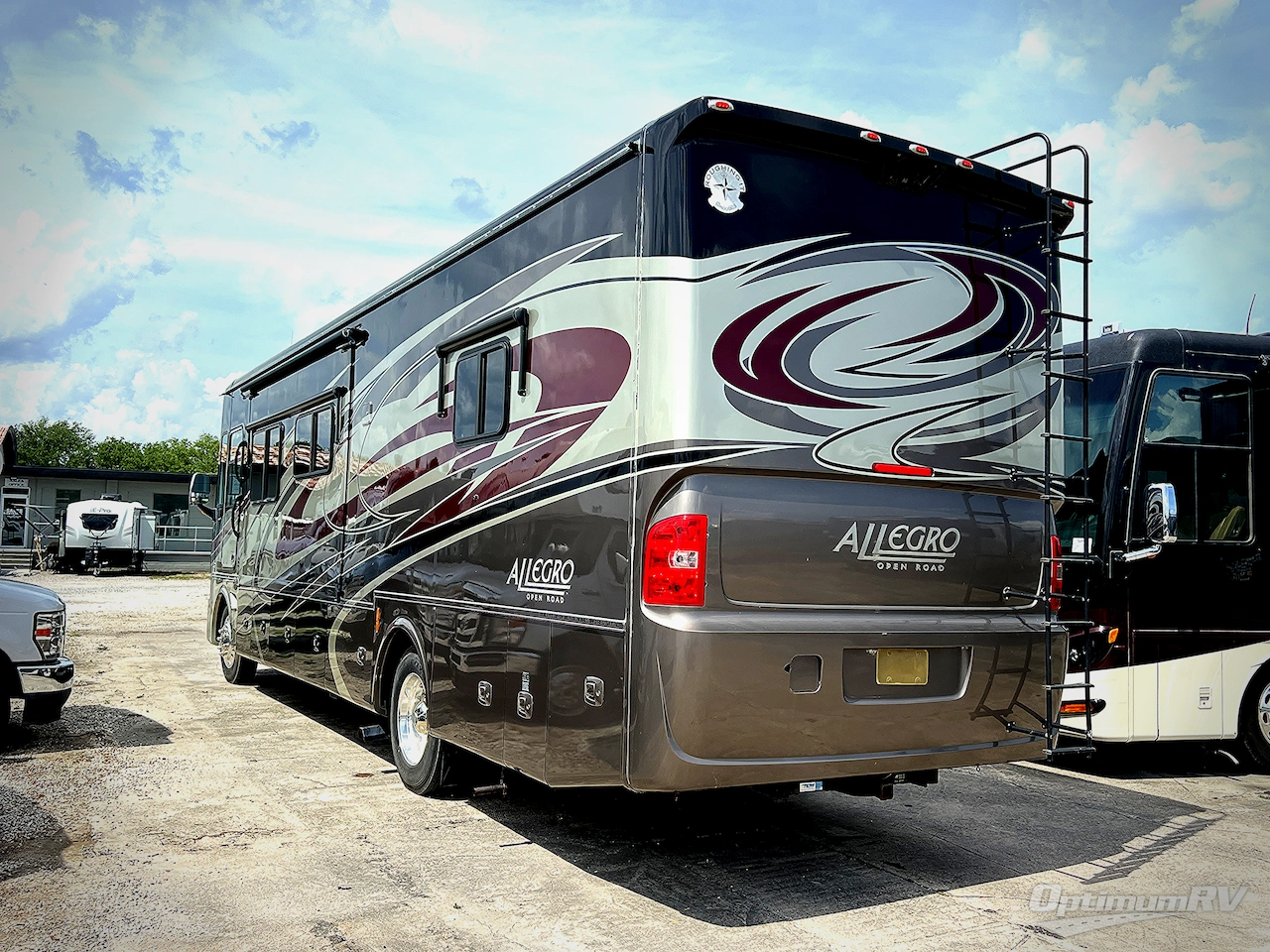 2015 Tiffin Allegro 34 TGA Photo 3