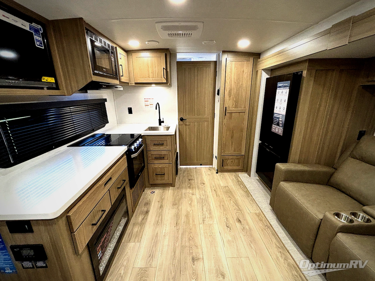 2027 Forest River Flagstaff Micro Lite 22LKS Photo 4