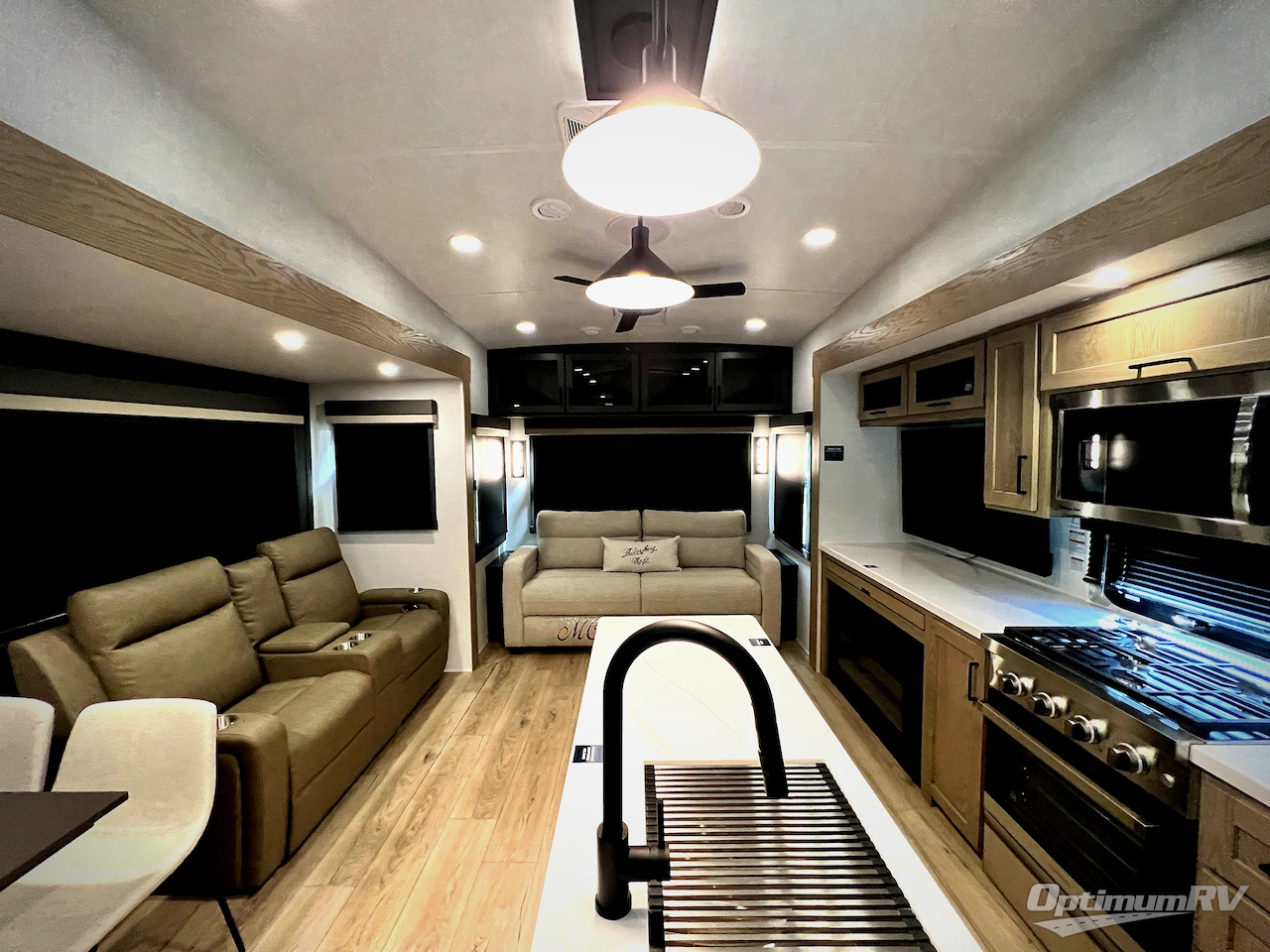 2026 Forest River Flagstaff Classic 401CFB Photo 4