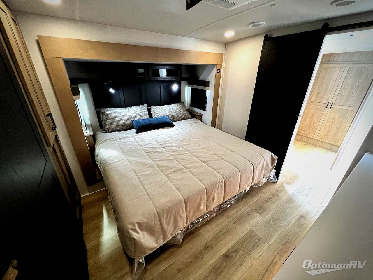 2026 Forest River Flagstaff Classic 401CFB Photo 20