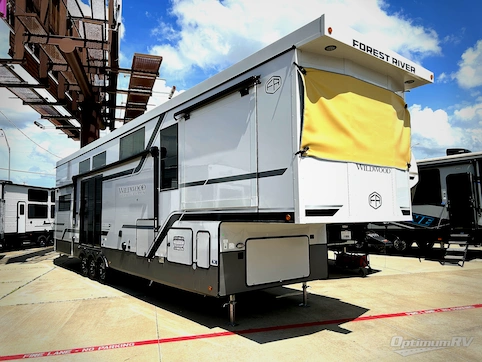New 2026 Forest River RV Wildwood Heritage Glen ROOST43 Featured Photo