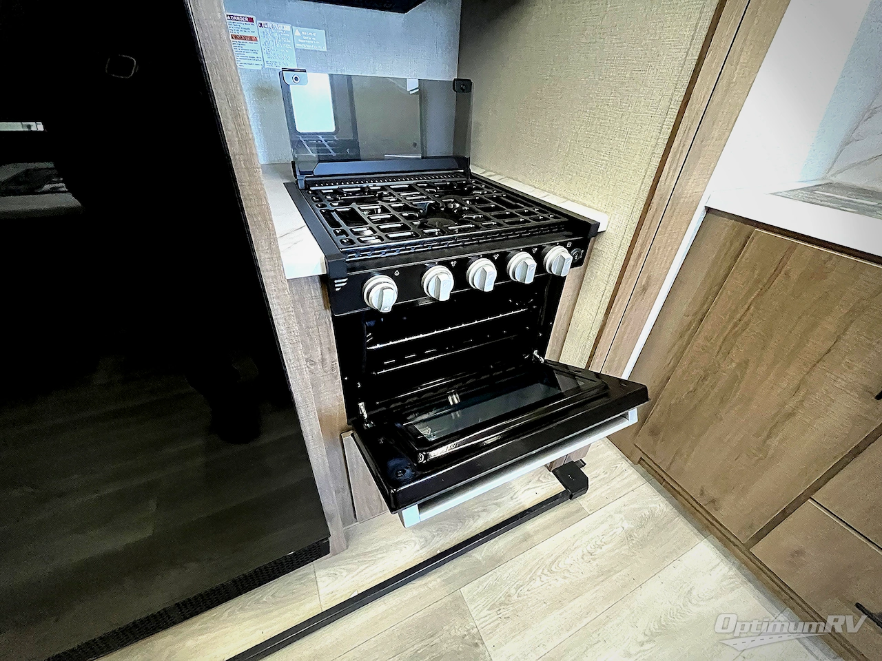 2024 Grand Design Imagine 2920BS Photo 14