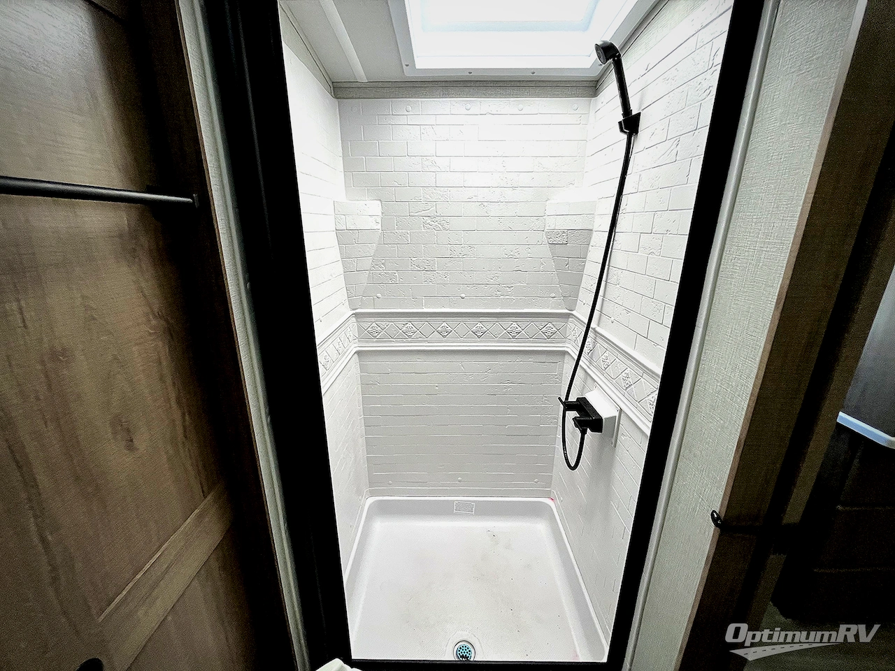 2024 Grand Design Imagine 2920BS Photo 23