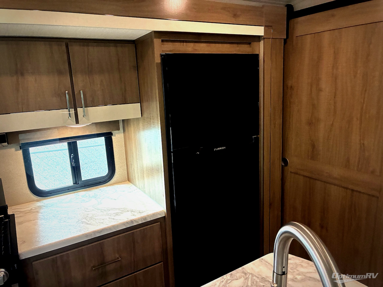 2022 Grand Design Imagine 3250BH Photo 12