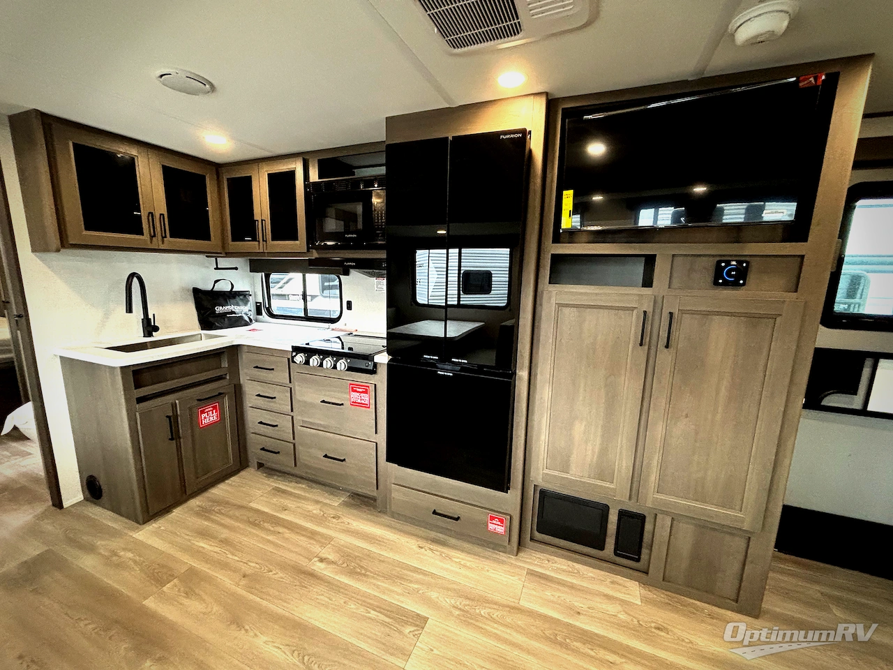 2026 Grand Design Transcend 305BHT Photo 16