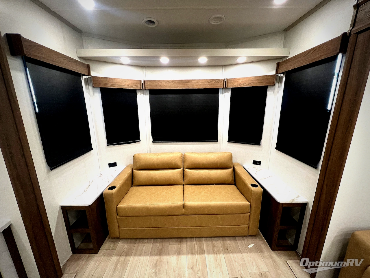 2026 CrossRoads Hampton 37FL Photo 10
