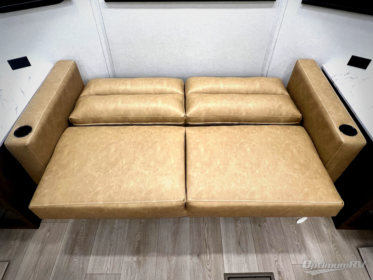 2026 CrossRoads Hampton 37FL Photo 12