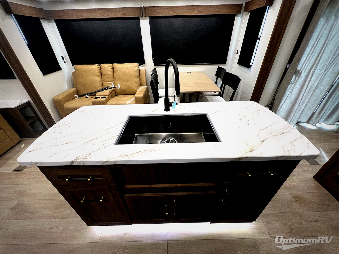 2026 CrossRoads Hampton 37FL Photo 22