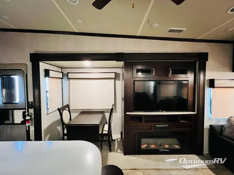 2021 Palomino Columbus Compass 298RLC RV Photo 2