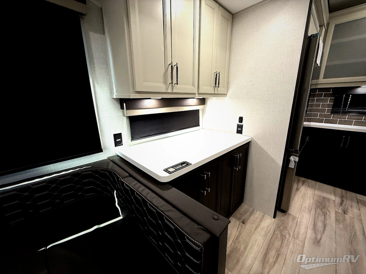 2026 Keystone Alpine Avalanche Edition 379MB Photo 7