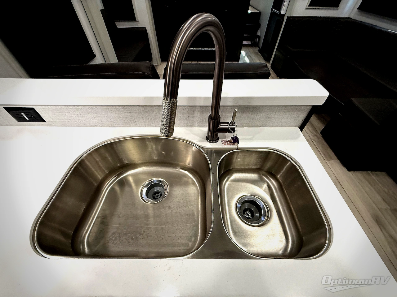 2026 Keystone Alpine Avalanche Edition 379MB Photo 13