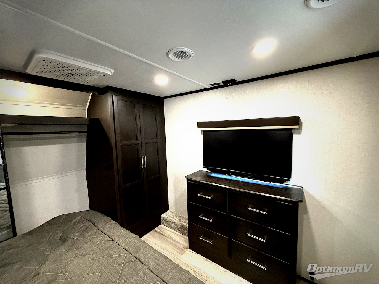 2026 Keystone Alpine Avalanche Edition 379MB Photo 23