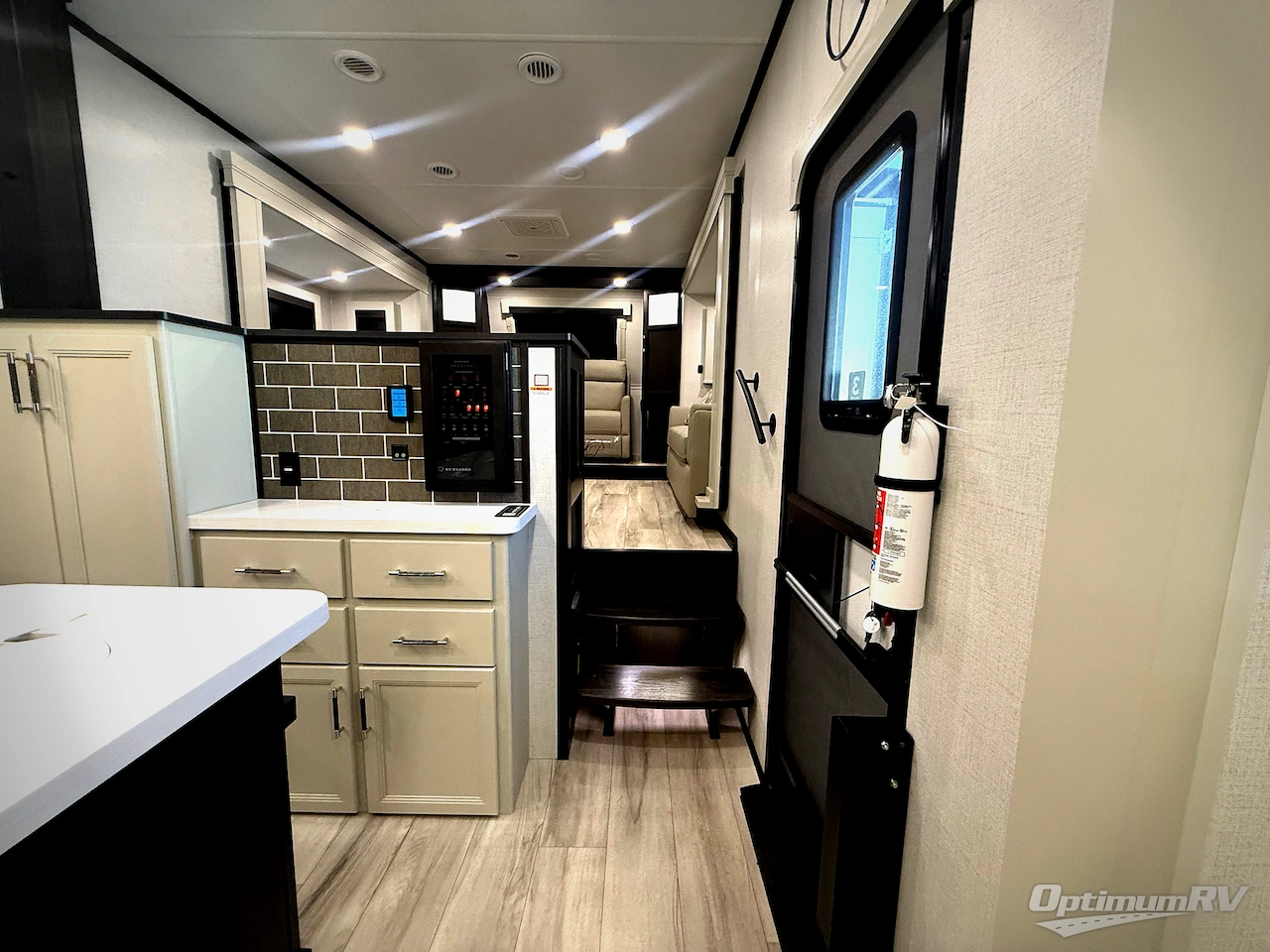 2026 Keystone alpine 3710FL Photo 7