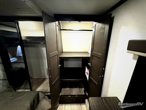 2026 Keystone Alpine Avalanche Edition 390DS RV Photo 4