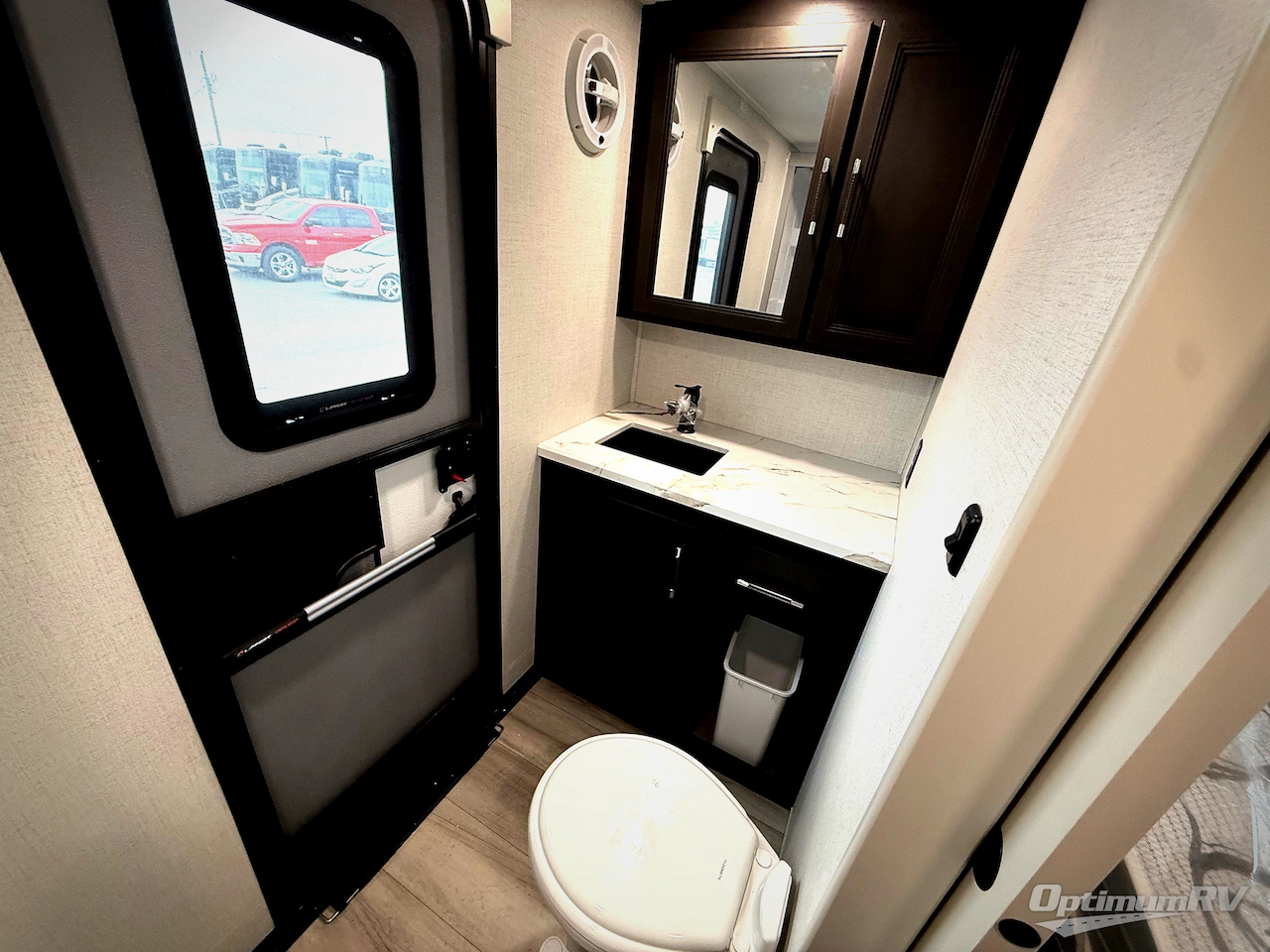 2026 Keystone Alpine Avalanche Edition 390DS Photo 17