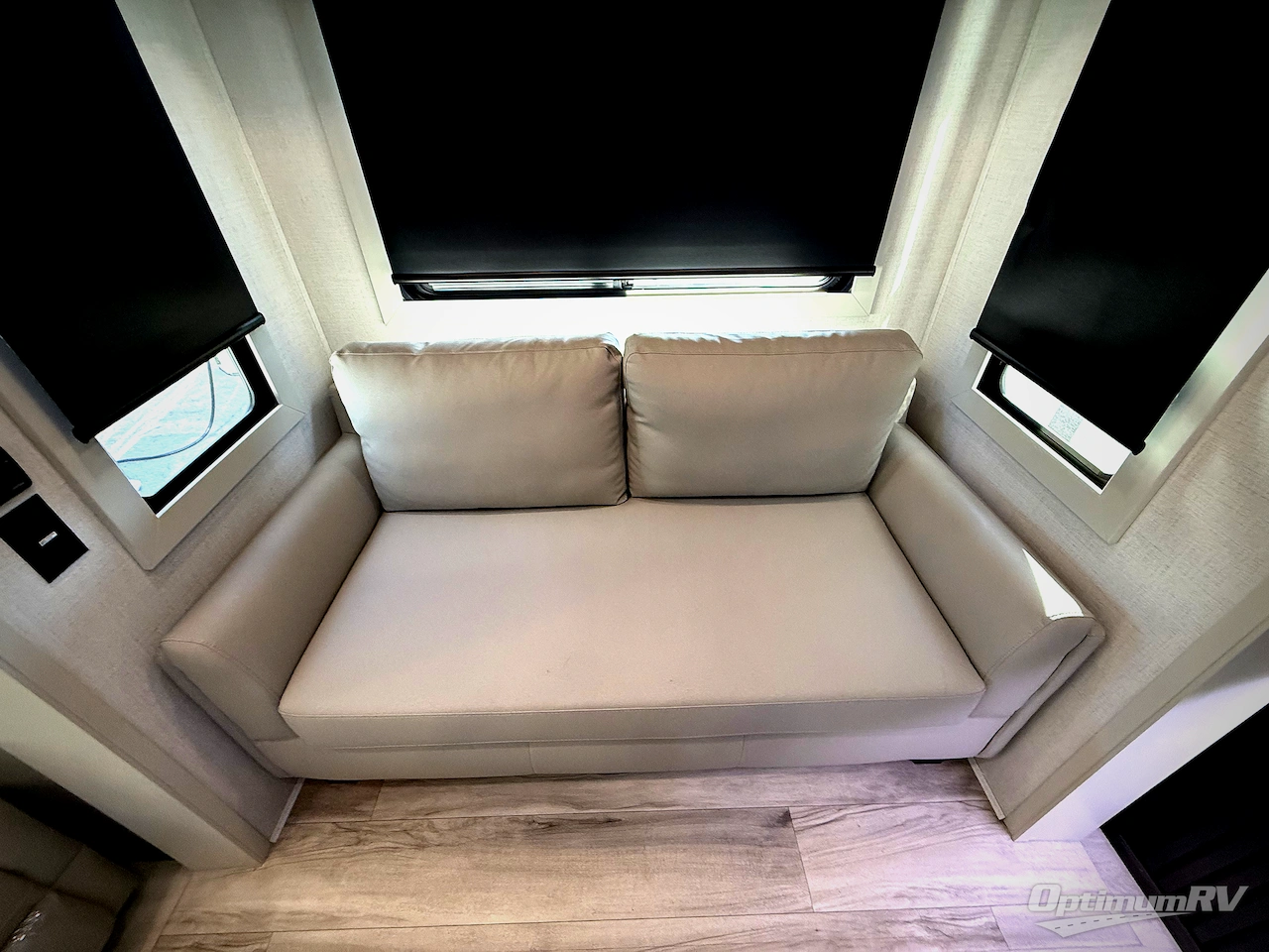 2026 Keystone Alpine Avalanche Edition 379MB Photo 7