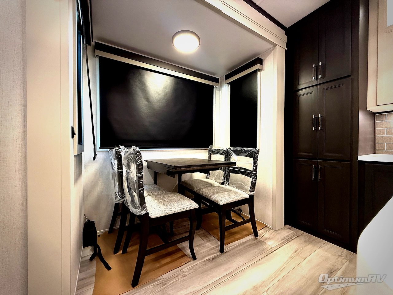 2026 Keystone Alpine Avalanche Edition 366LS Photo 13