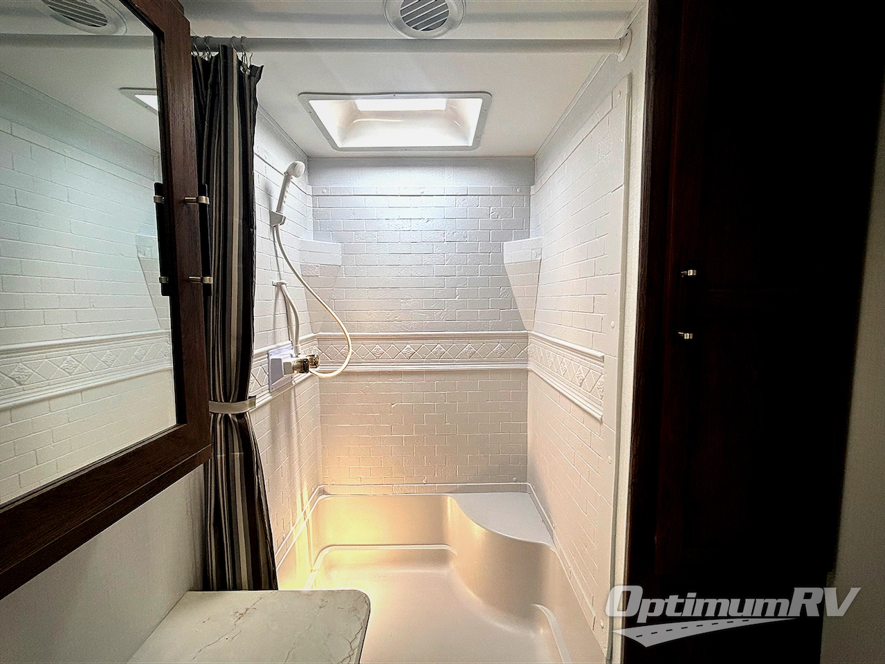 2026 Keystone Hideout 38DBD Photo 13