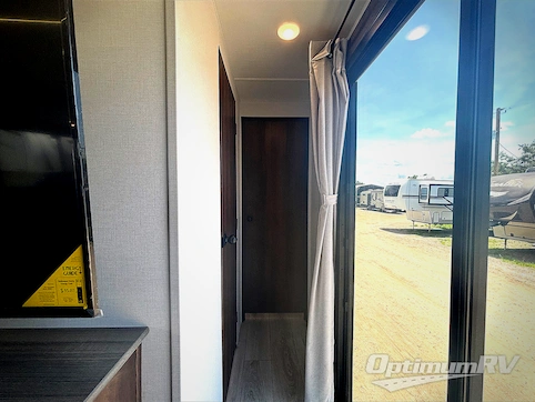 2026 Keystone Hideout 38DBD RV Photo 4