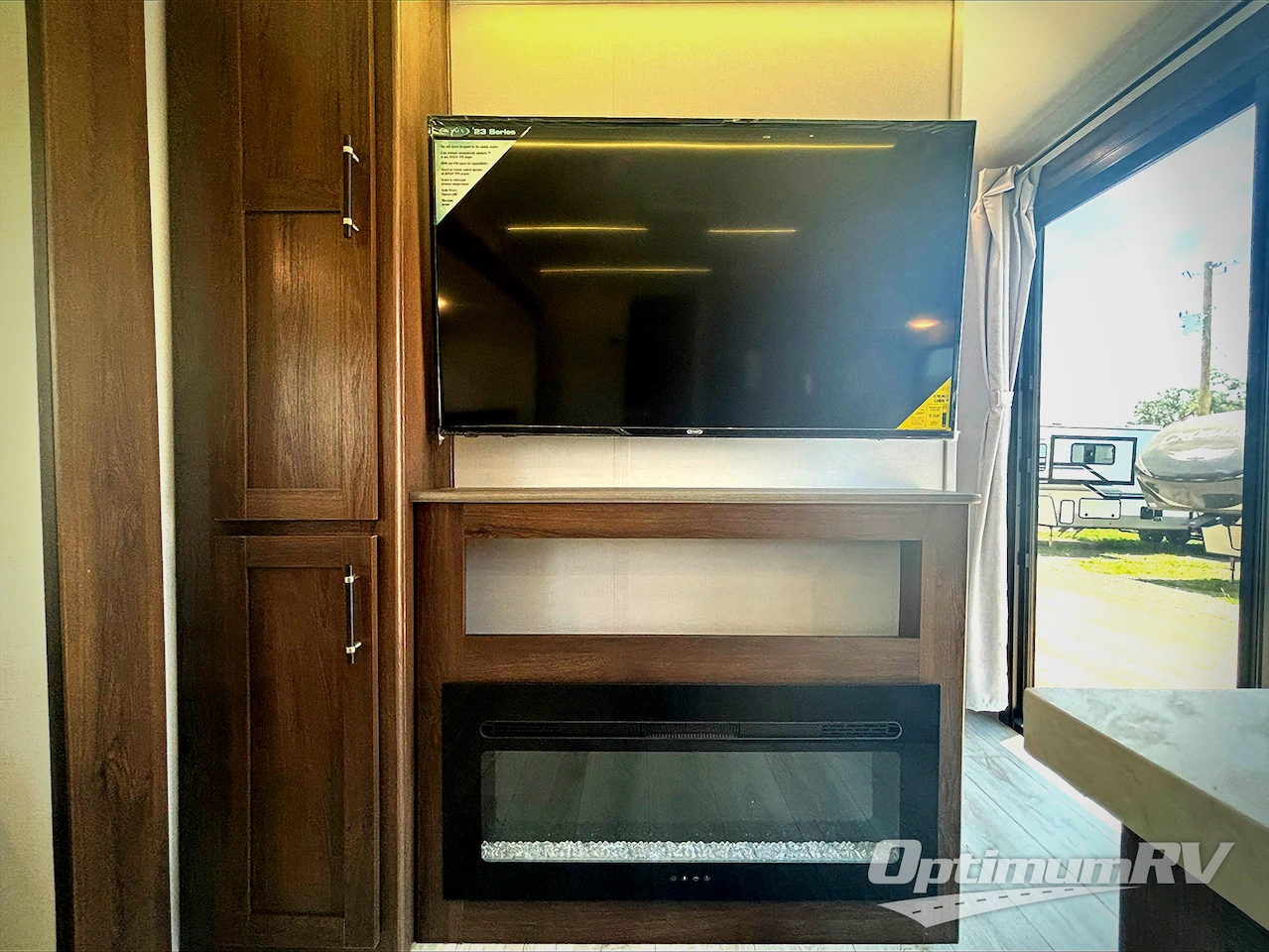 2026 Keystone Hideout 38DBD Photo 9