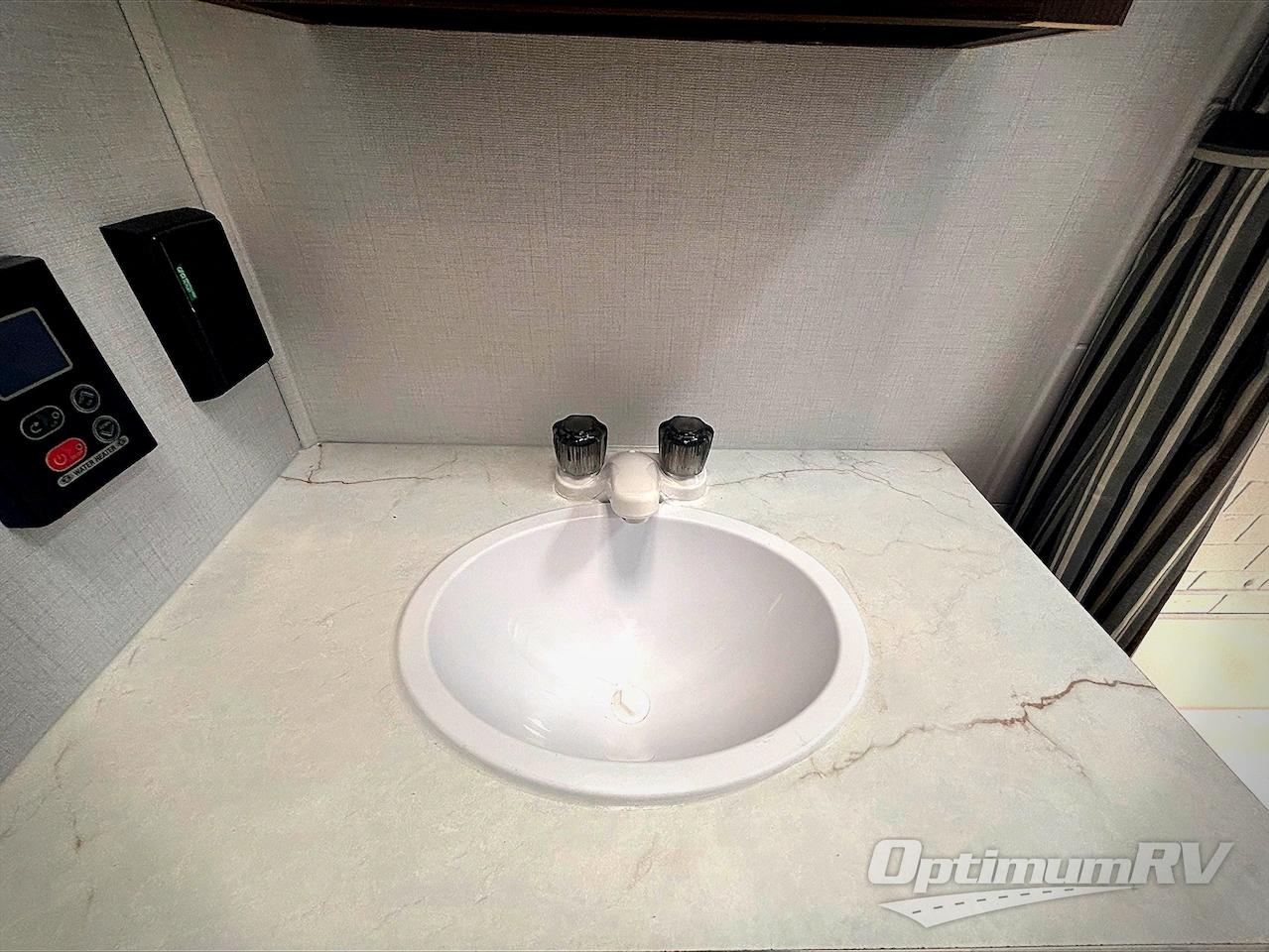 2026 Keystone Hideout 38DBD Photo 14