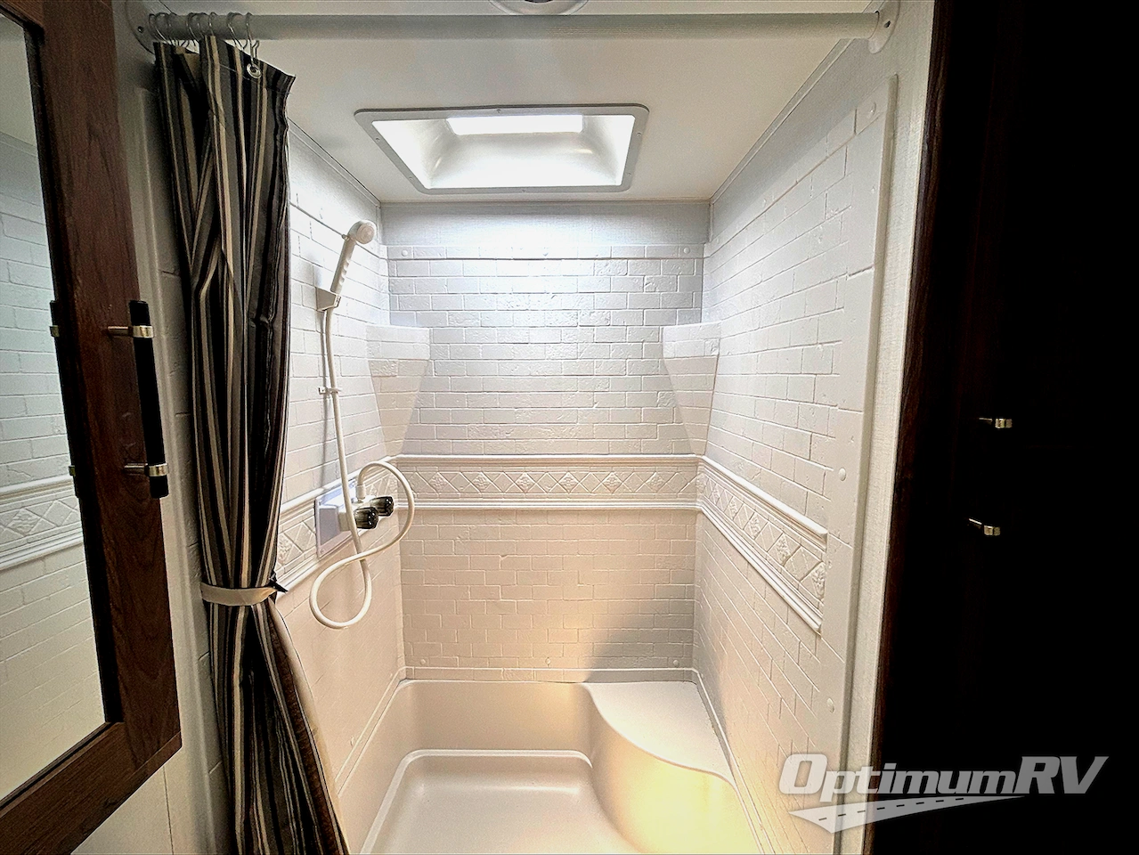 2026 Keystone Hideout 38DBD Photo 11