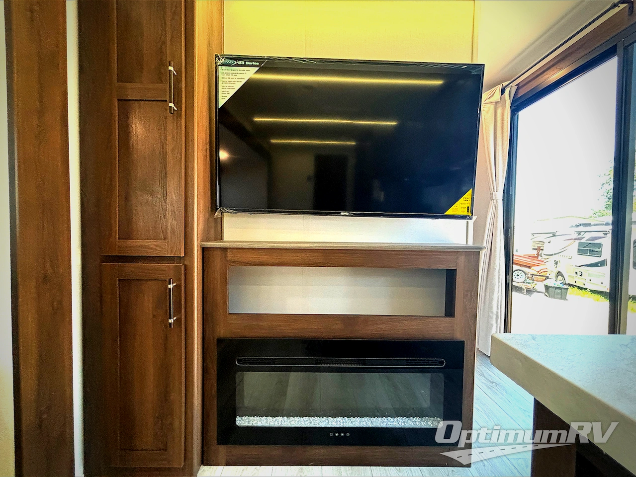 2026 Keystone Hideout 38DBD Photo 9