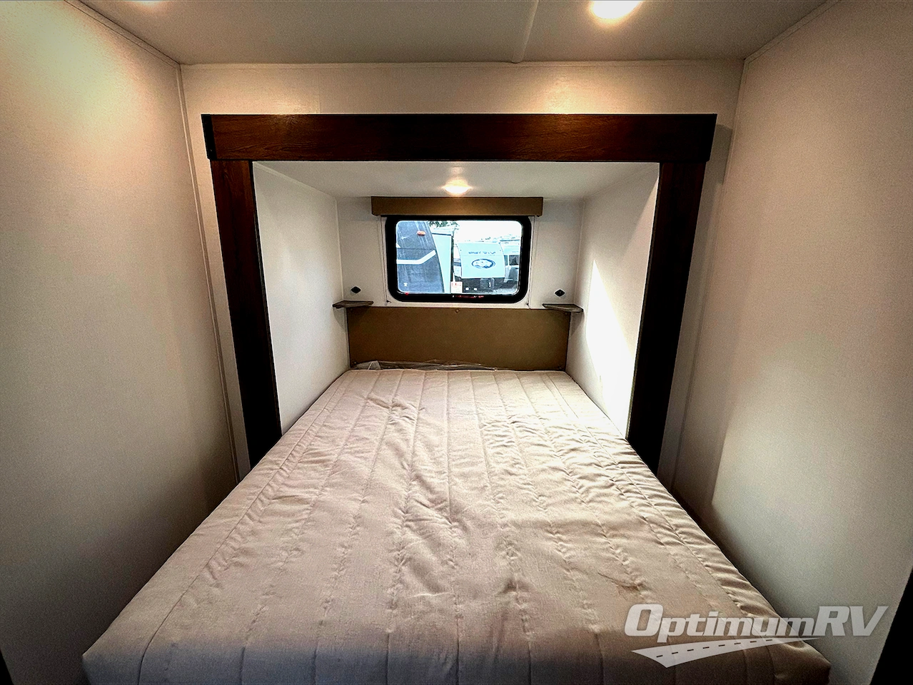 2026 Keystone Hideout 38DBD Photo 9