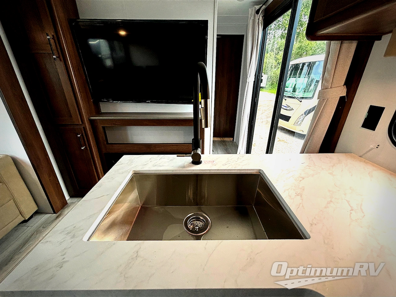 2026 Keystone Hideout 38BHT Photo 8