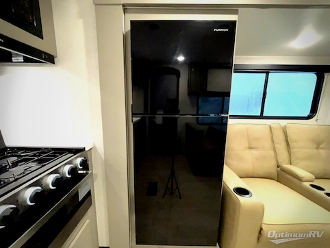 2027 Keystone Hideout 212RKS RV Photo 4