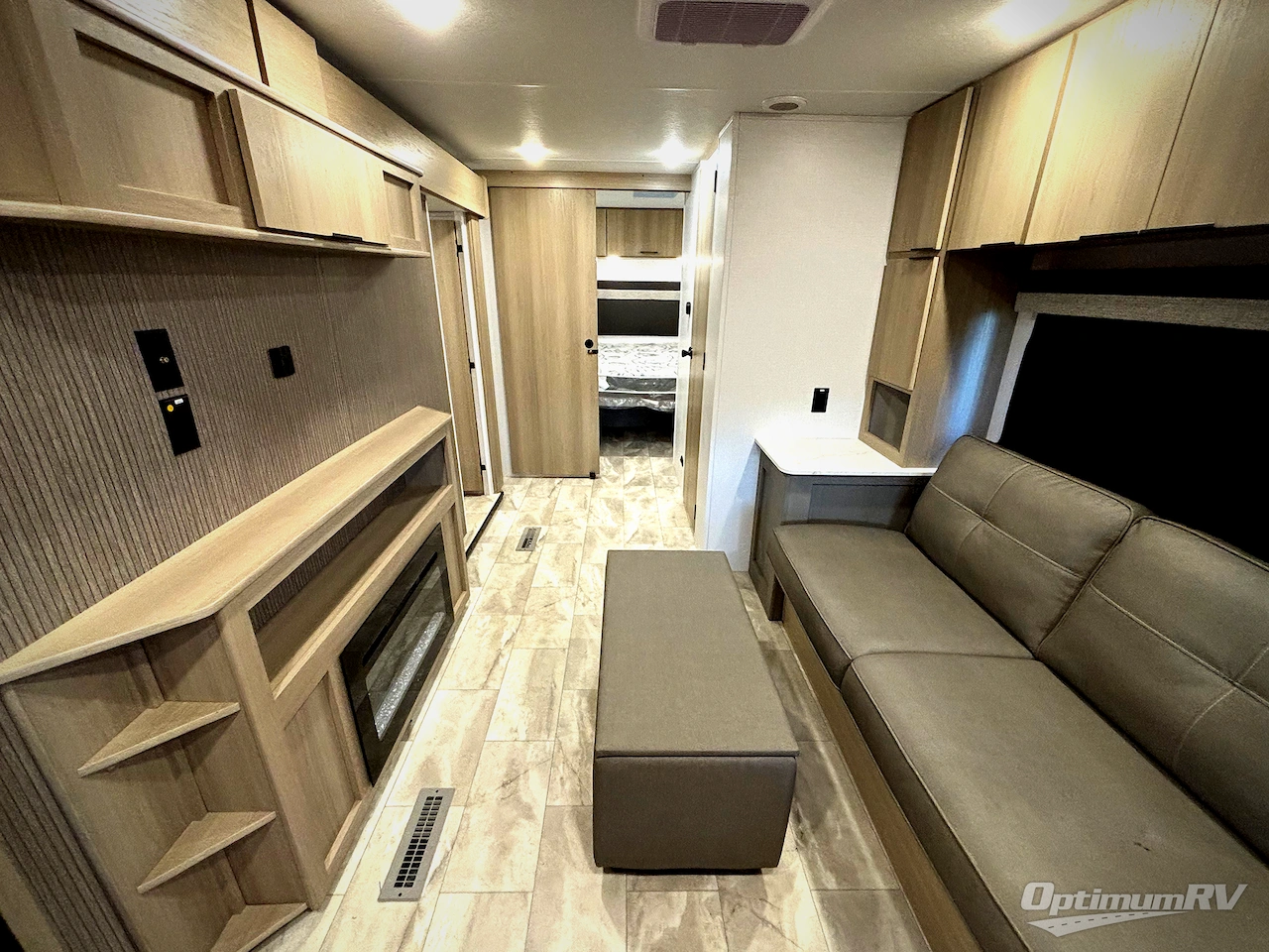 2025 Dutchmen Kodiak 241BHSL Photo 5