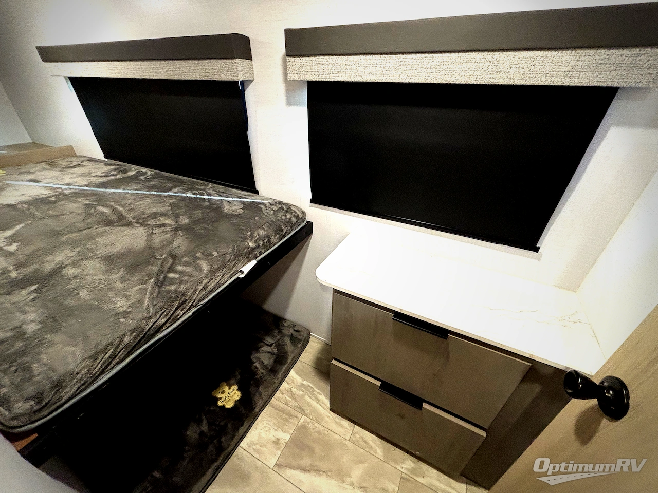 2025 Dutchmen Kodiak 241BHSL Photo 9