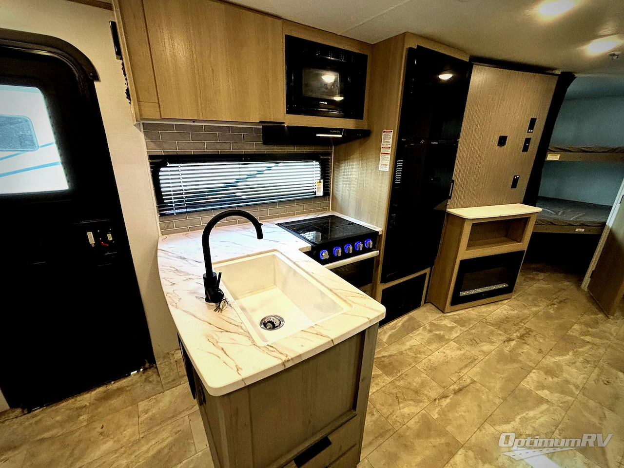 2025 Dutchmen Kodiak 270BHSL Photo 8