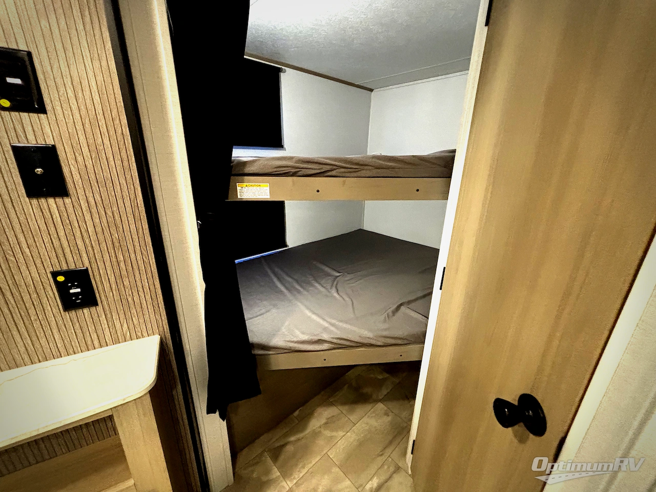 2025 Dutchmen Kodiak 270BHSL Photo 13